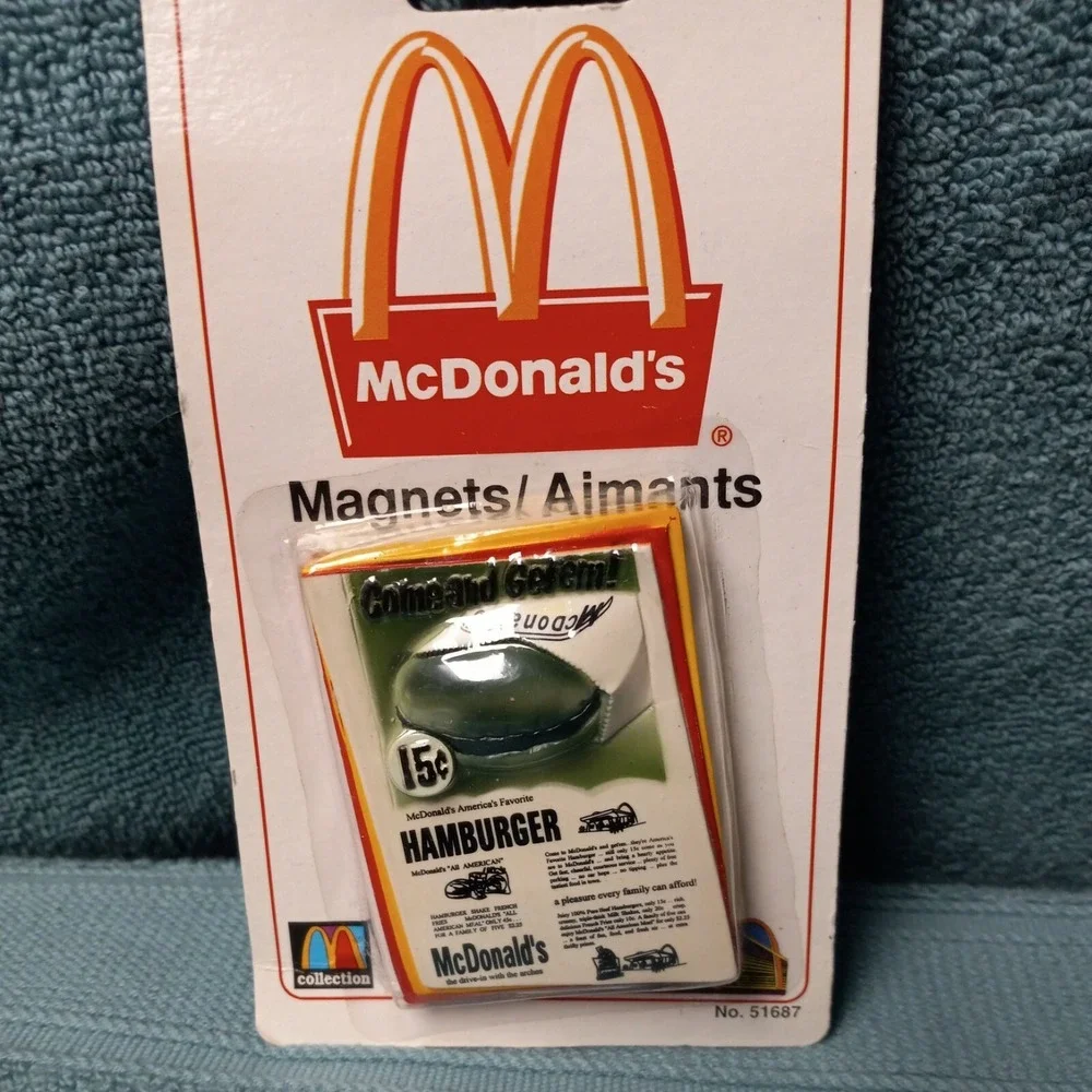 McDonald's Collection  COME AND GET'EM! 15¢ HAMBURGER MAGNET No. 51687 NEW